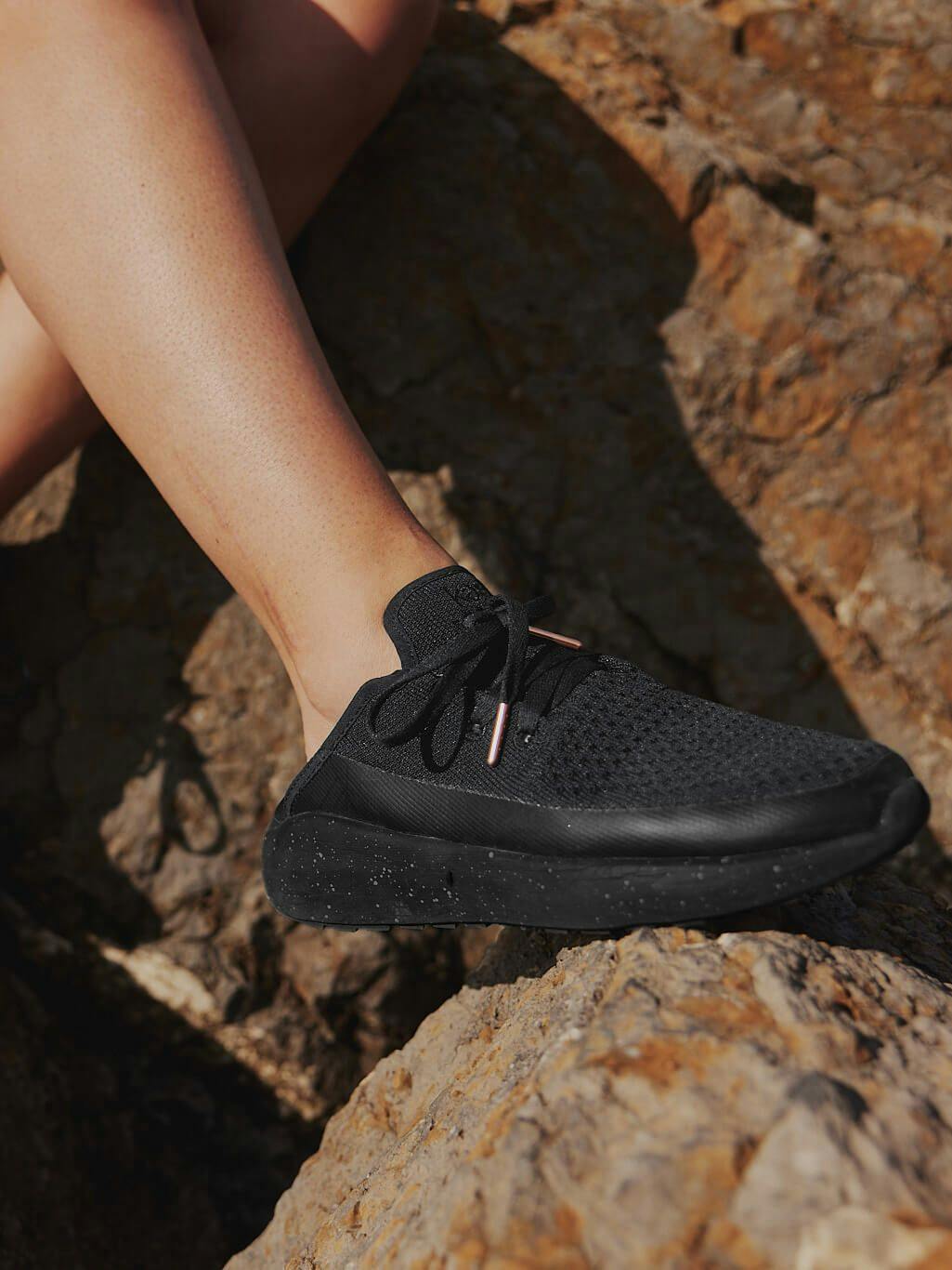 Flexible and functional, these sneakers are designed to keep up with all your summer activities. Wear them as classic sneakers or step on the heel for an easy slip-on option.